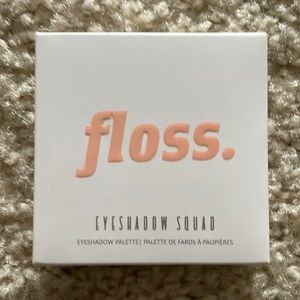 Floss. Eyeshadow squad/ eyeshadow palette